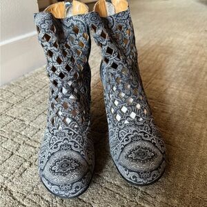 John Fluevog Baroque Murillo Diamond Perforated Boots - Grey Paisley